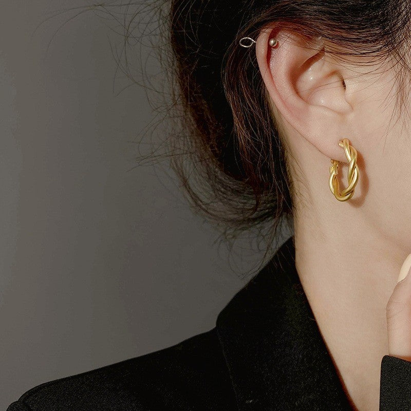 The Twist Hoops